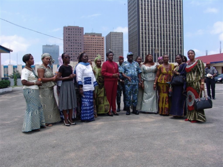 Gendarmerie nationale - Une délégation de femmes de la majorité présidentielle reçue par le général de corps d`armée Kassaraté Tiapé Edouard